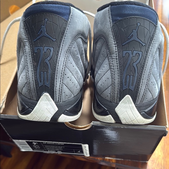 Navy Blue and Grey Jordan Sneakers with Iconic Jumpman Logo - Picture 3 of 6